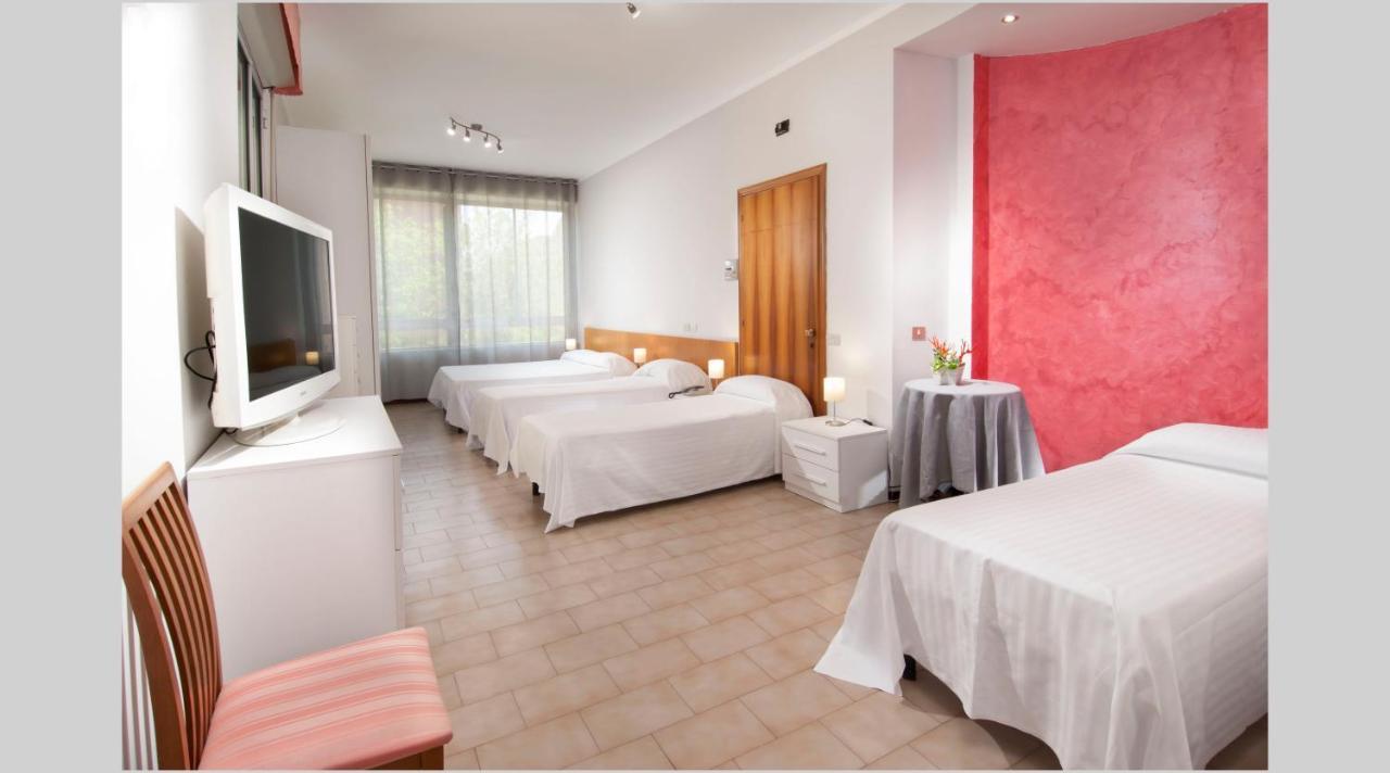 Hotel Le Querce Senigallia Exterior photo