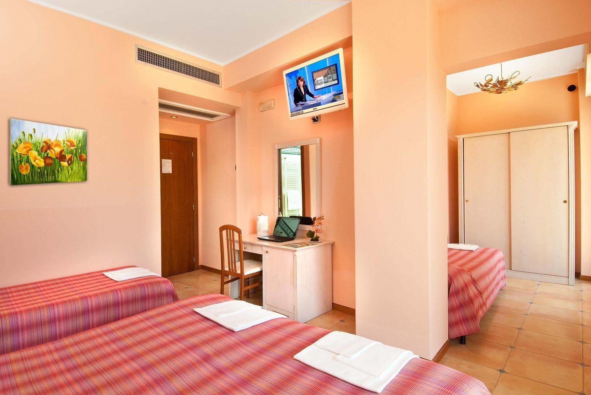 Hotel Le Querce Senigallia Exterior photo
